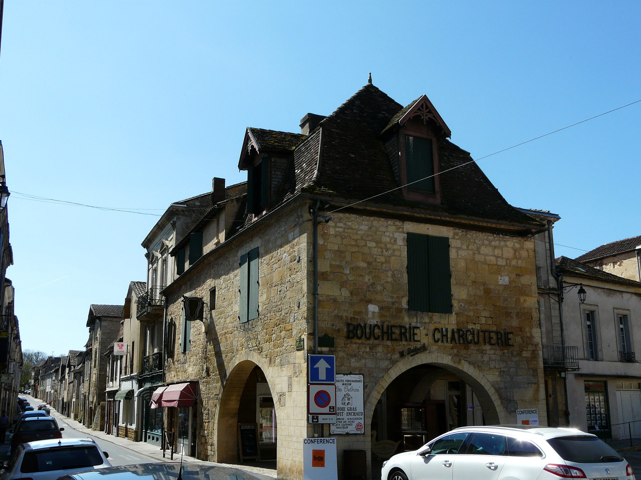 Beaumont-du-Perigord (Photo license: CC BY-SA 3.0)